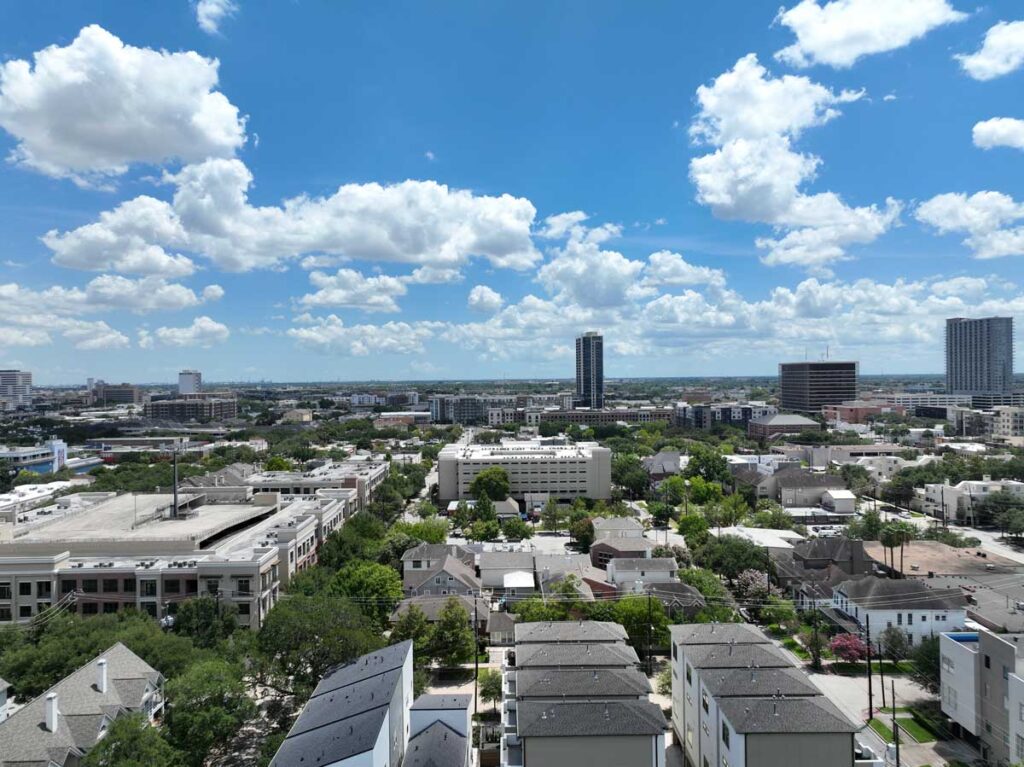 Pearl Rosemont high-rise view facing Southeast